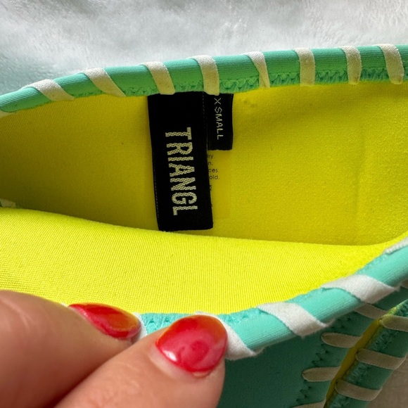 Triangl Bottom - Picture 2 of 3